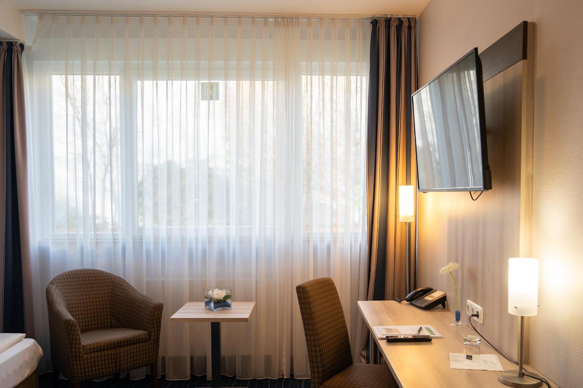 Hotel Am Freischuetz Hürth Exteriér fotografie