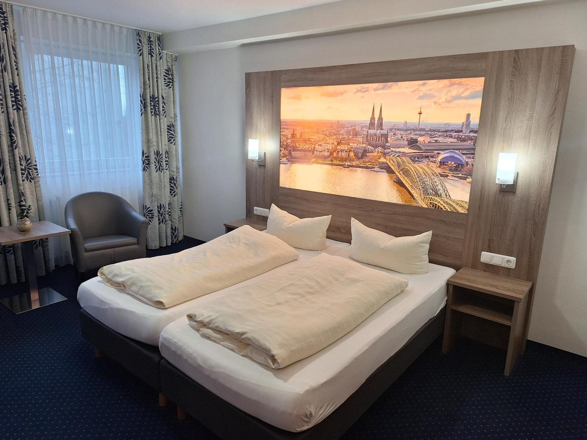 Hotel Am Freischuetz Hürth Exteriér fotografie