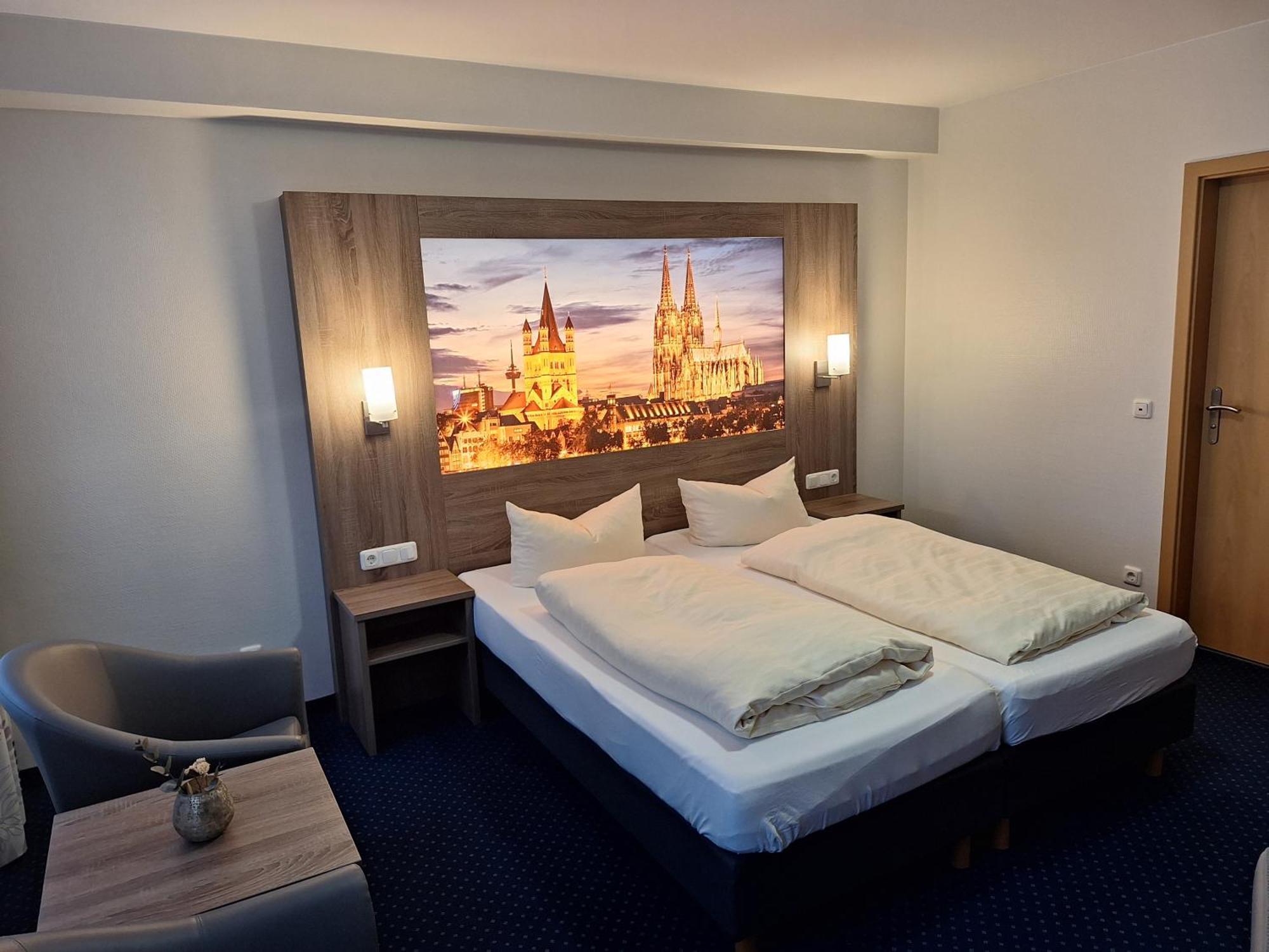 Hotel Am Freischuetz Hürth Exteriér fotografie