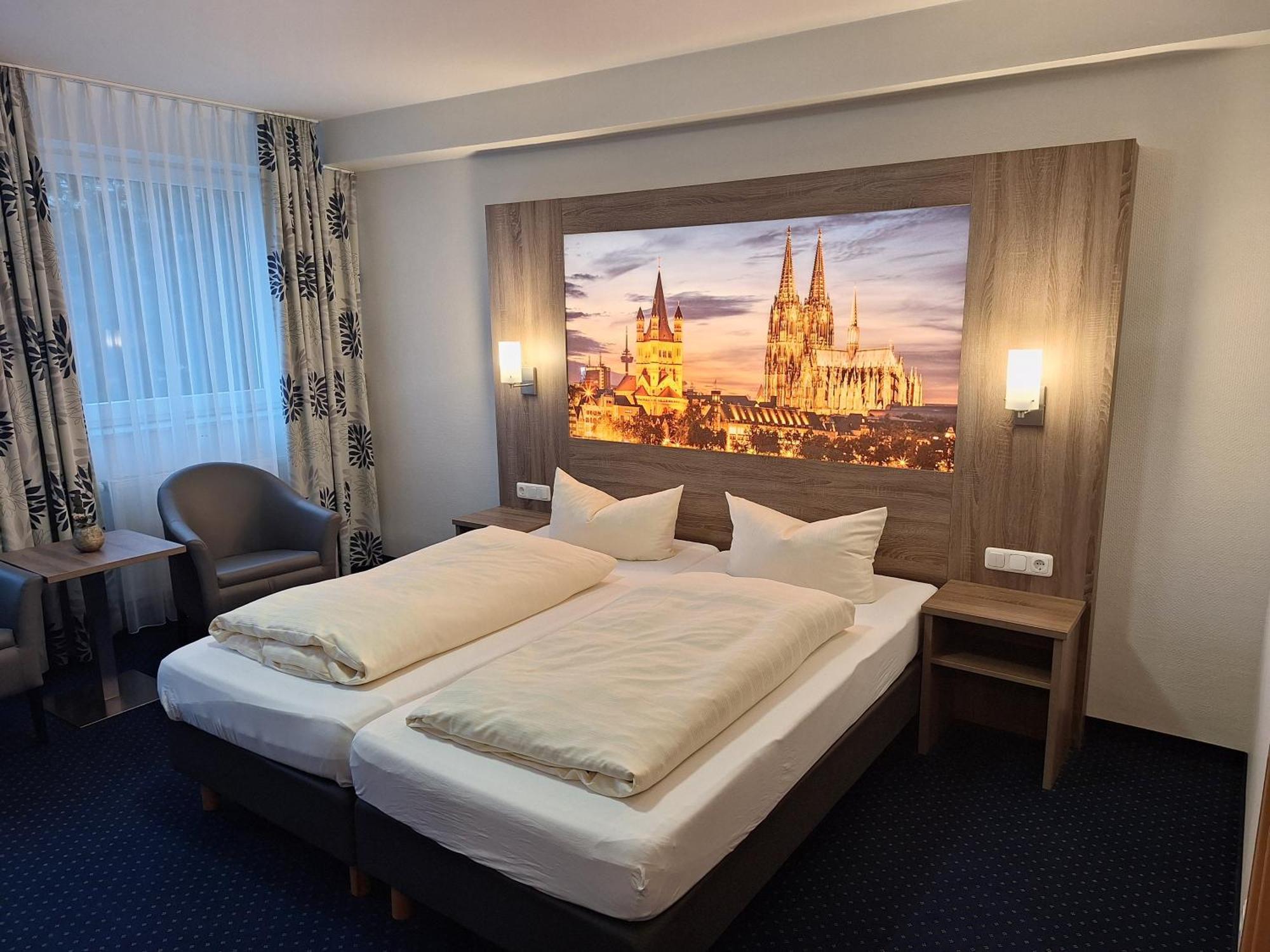Hotel Am Freischuetz Hürth Exteriér fotografie