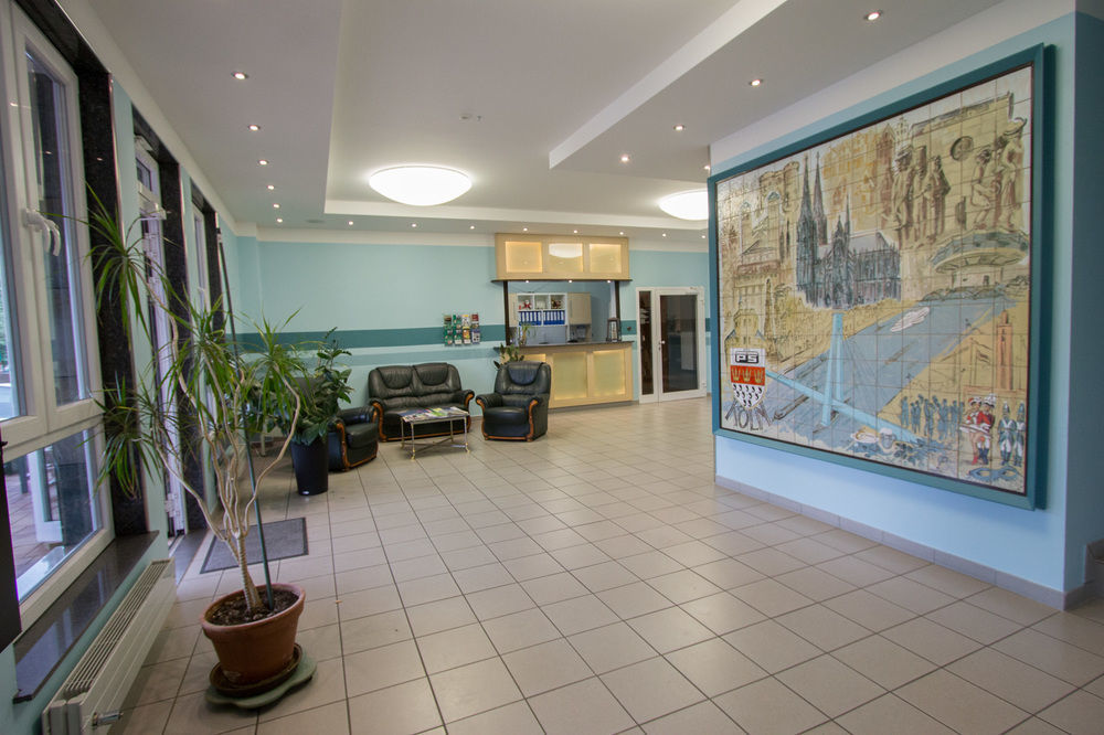 Hotel Am Freischuetz Hürth Exteriér fotografie